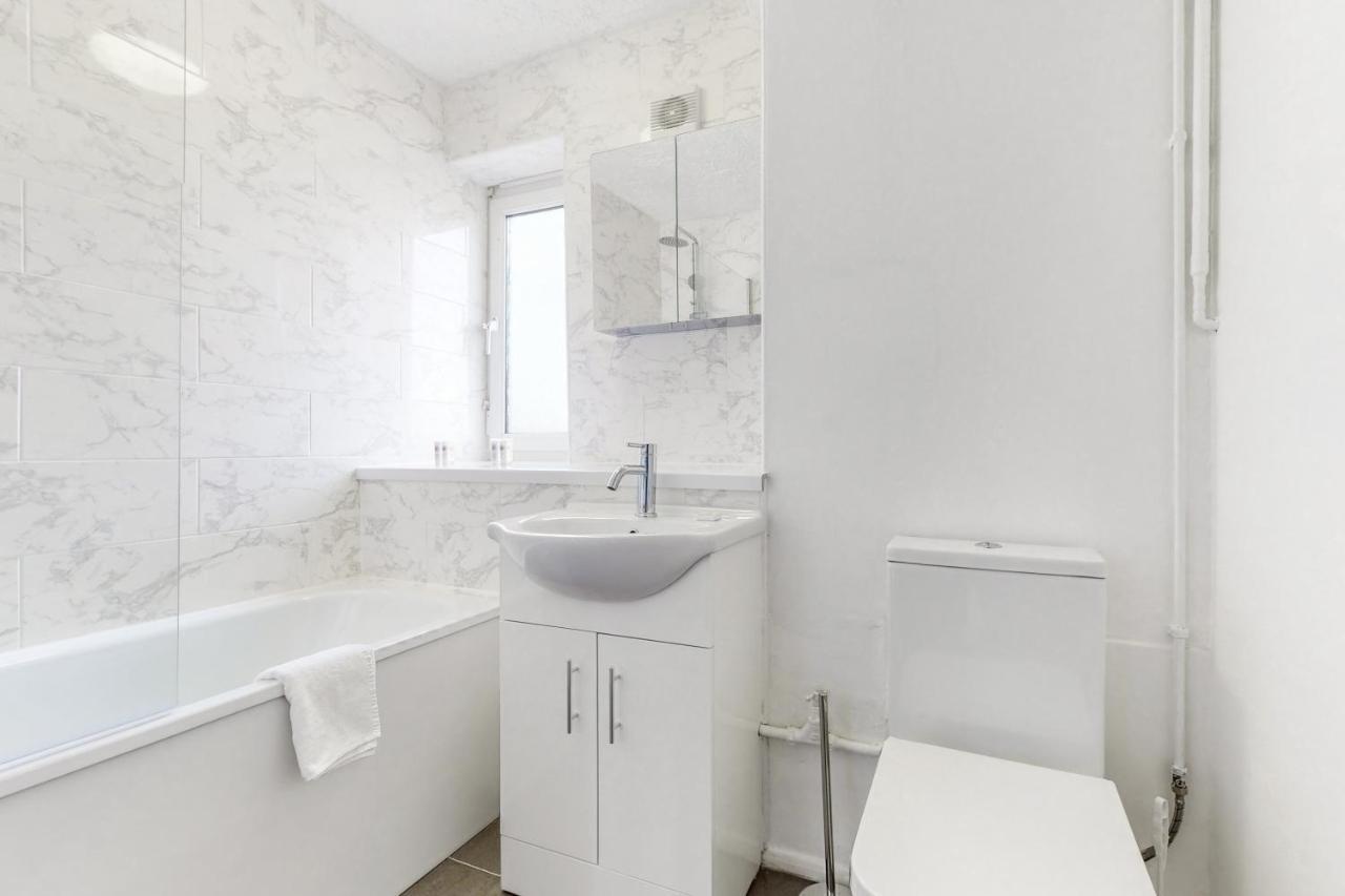 Apartment Near To Tower Bridge With Free Parking & View Of The Shard Лондон Экстерьер фото